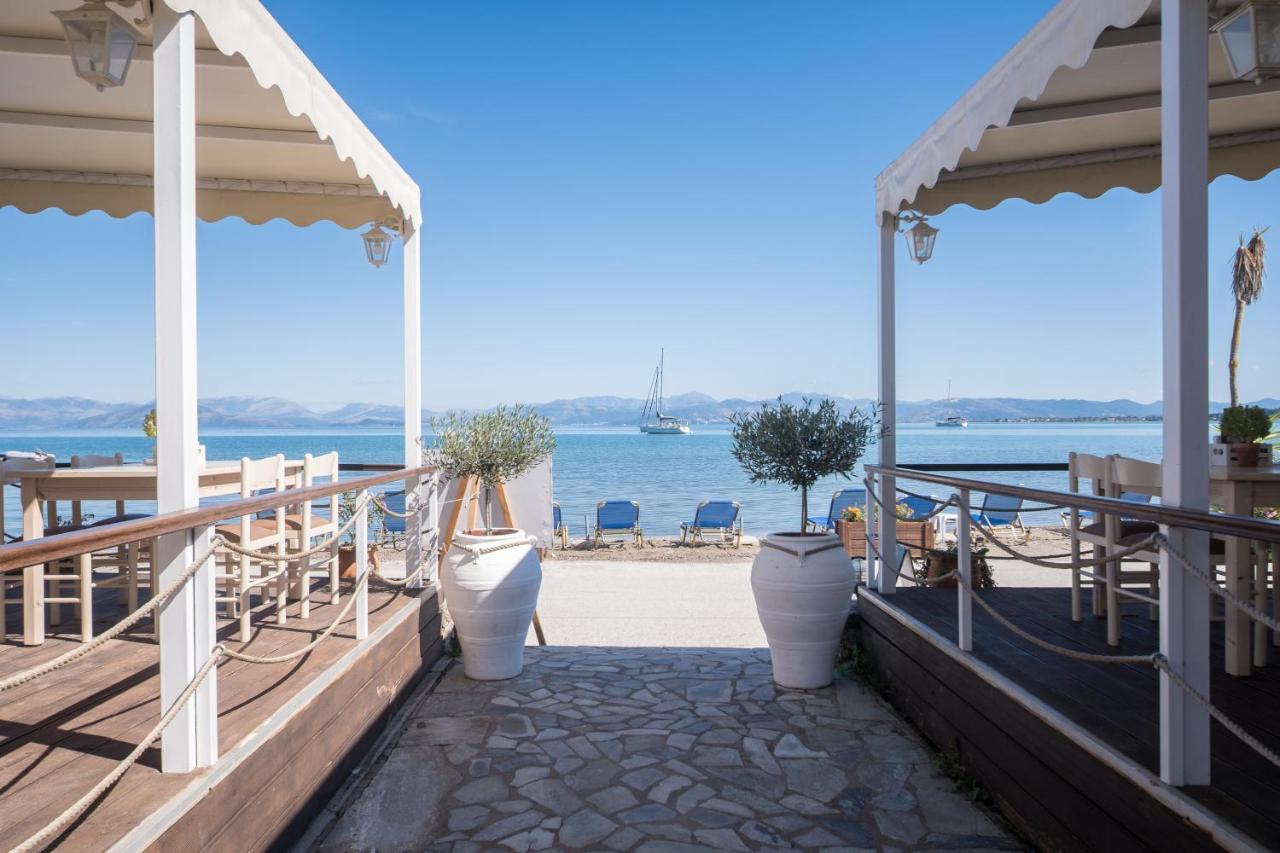 Christina Beachfront Rooms By Hotelius Petrití 外观 照片